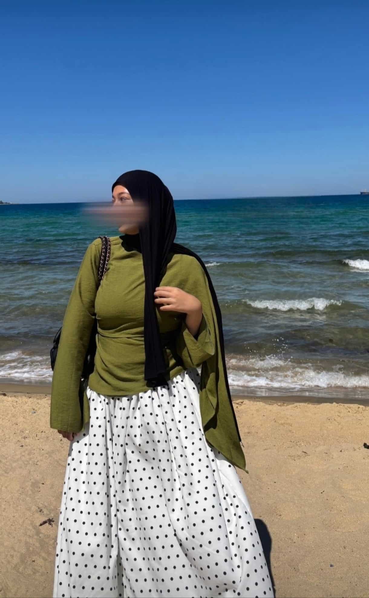 Polka Dot Skirt - Vue 4